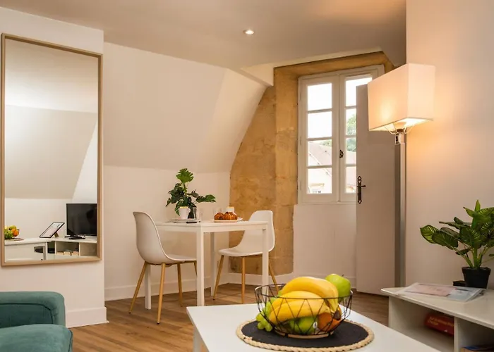 公寓 L'intimiste - Place De La Liberte 萨尔拉拉卡内达